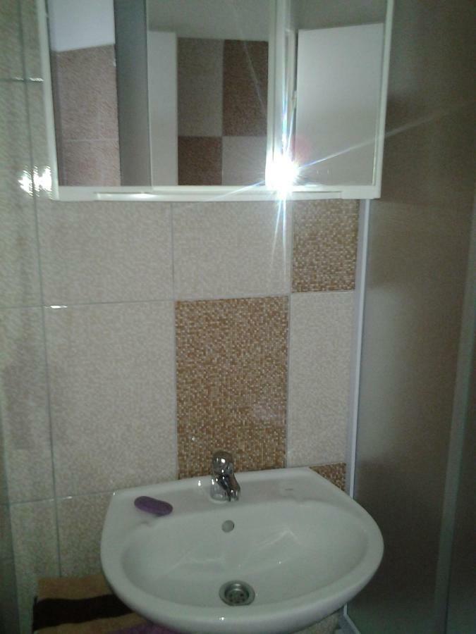 Apartmani Lastro Jesenice  Eksteriør billede